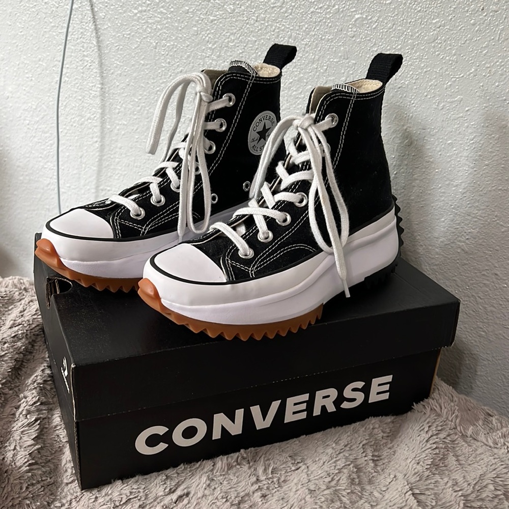 Black Run Star Hike Platform size 5.5 Women
